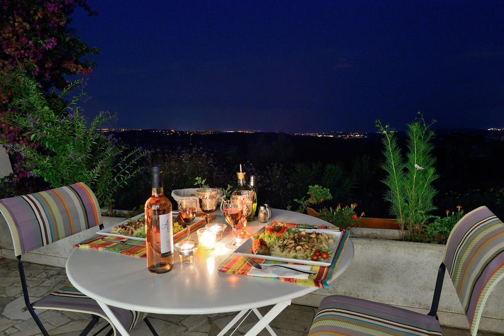 Maison D'Hotes Bleu Azur Tourrettes-sur-Loup Esterno foto