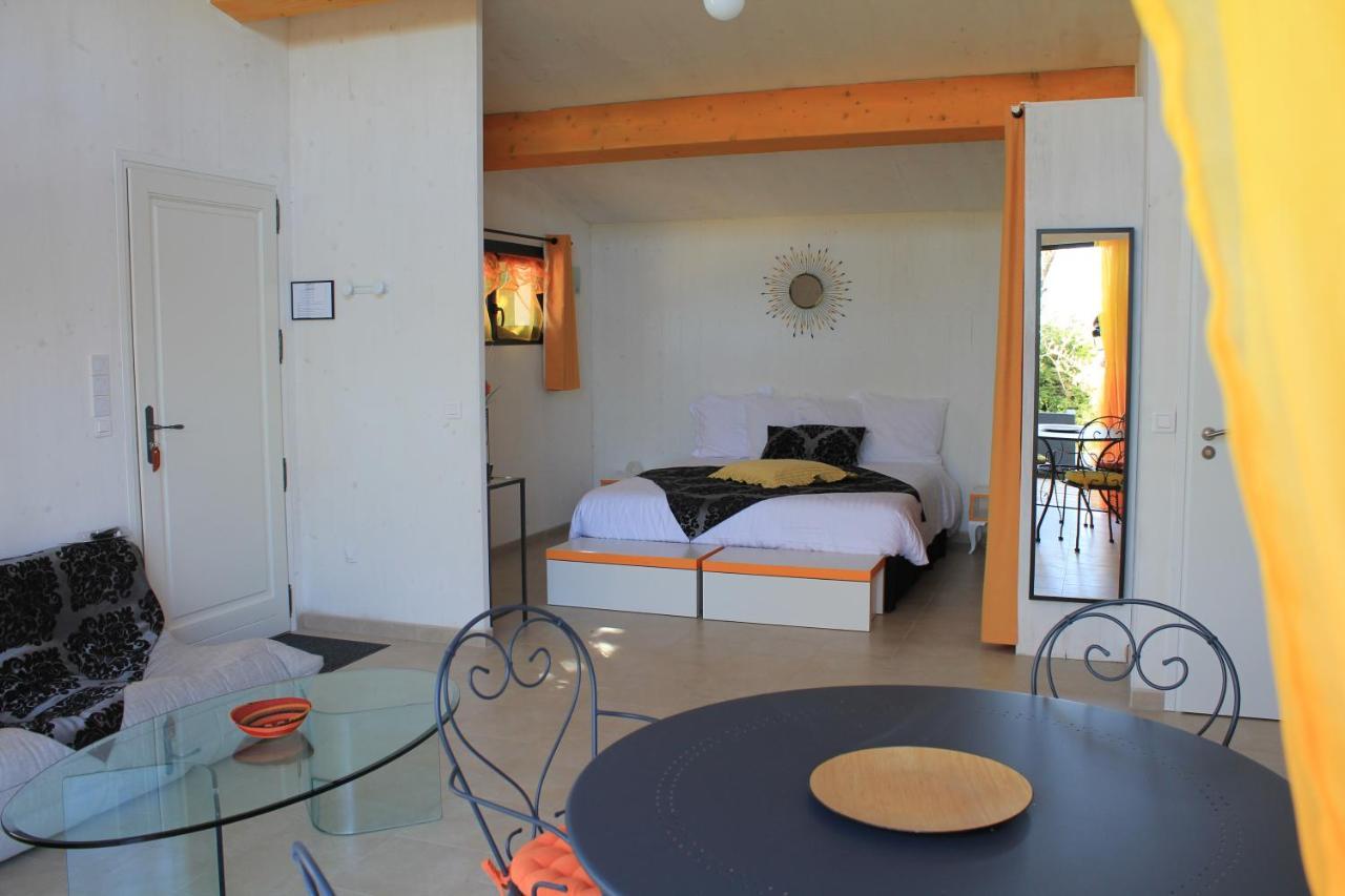 Maison D'Hotes Bleu Azur Tourrettes-sur-Loup Esterno foto